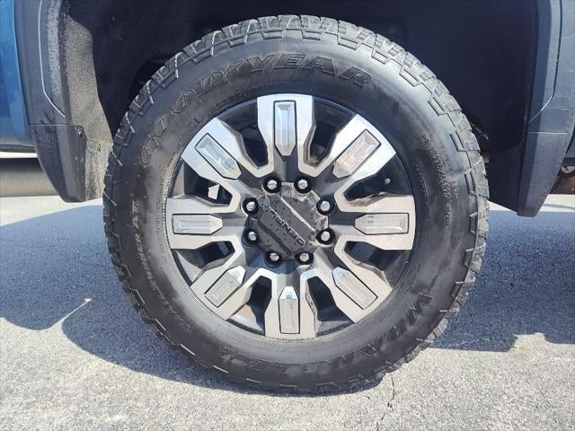 2024 GMC Sierra 2500HD 4WD Crew Cab Standard Bed Denali