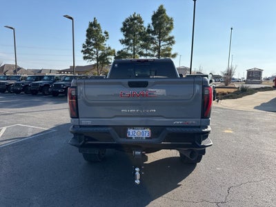 2024 GMC Sierra 2500HD 4WD Crew Cab Standard Bed AT4X