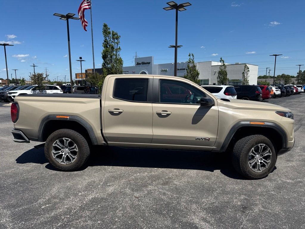 2024 GMC Canyon 4WD AT4