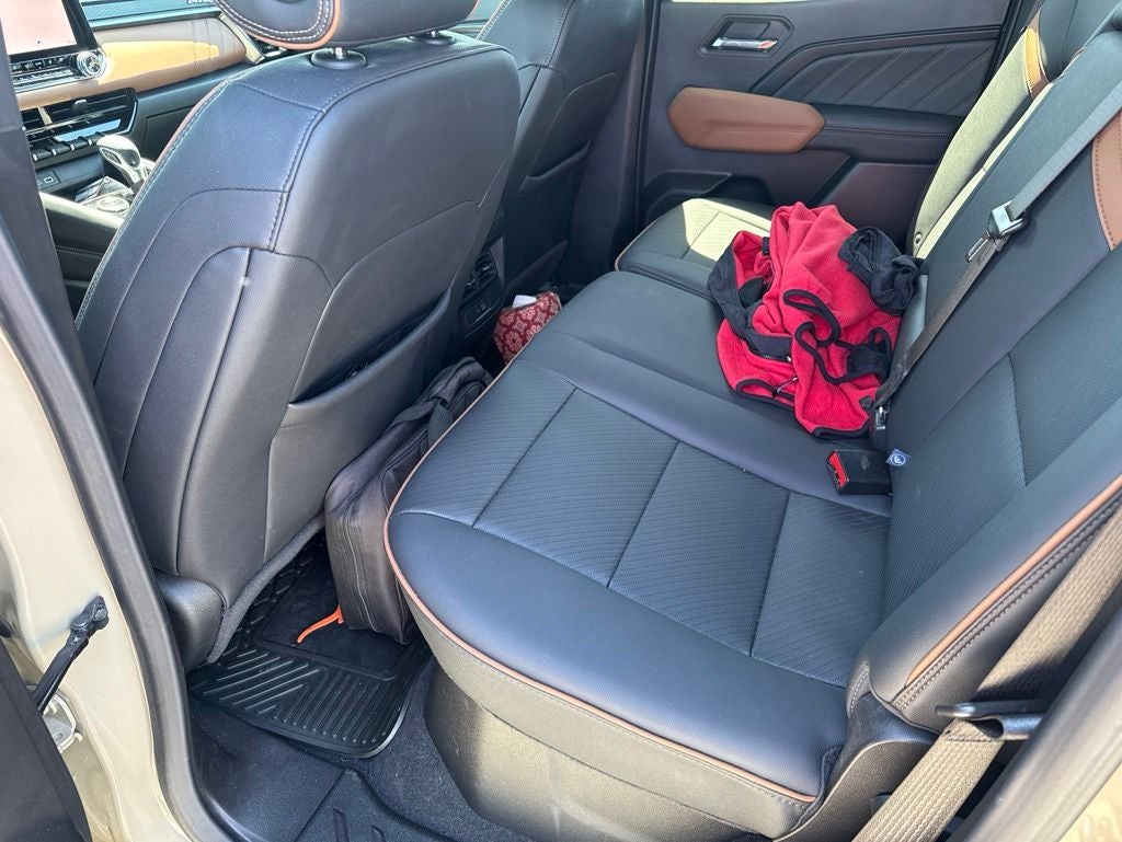 2024 GMC Canyon 4WD AT4