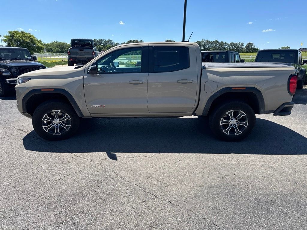 2024 GMC Canyon 4WD AT4