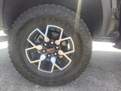 2024 GMC Canyon AT4X