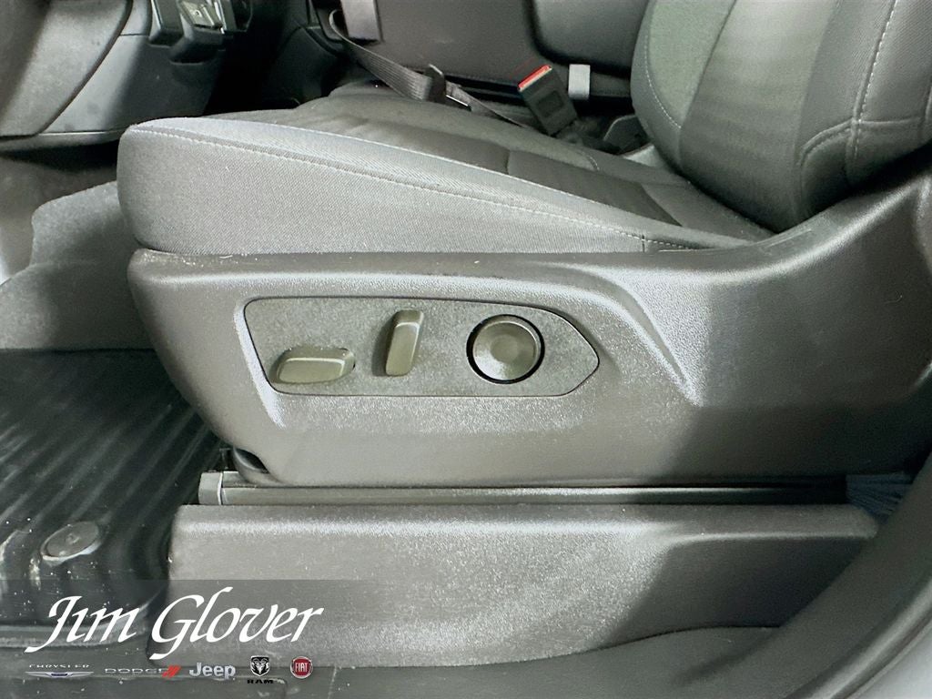 2024 GMC Sierra 1500 4WD Crew Cab Short Box Pro