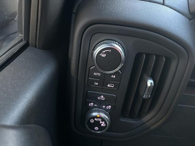 2024 GMC Sierra 1500 4WD Crew Cab Short Box Pro