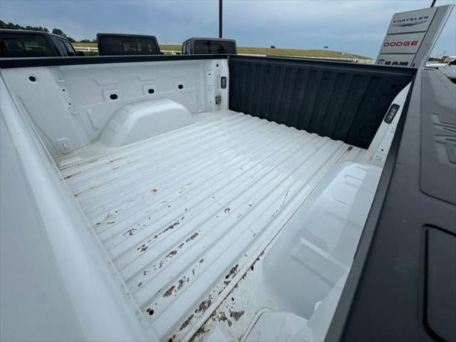 2024 GMC Sierra 1500 4WD Crew Cab Short Box Elevation with 3SB
