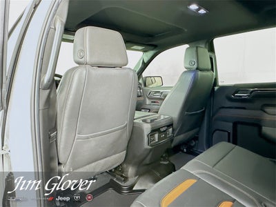 2023 GMC Sierra 1500 4WD Crew Cab Short Box AT4