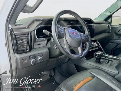 2023 GMC Sierra 1500 4WD Crew Cab Short Box AT4