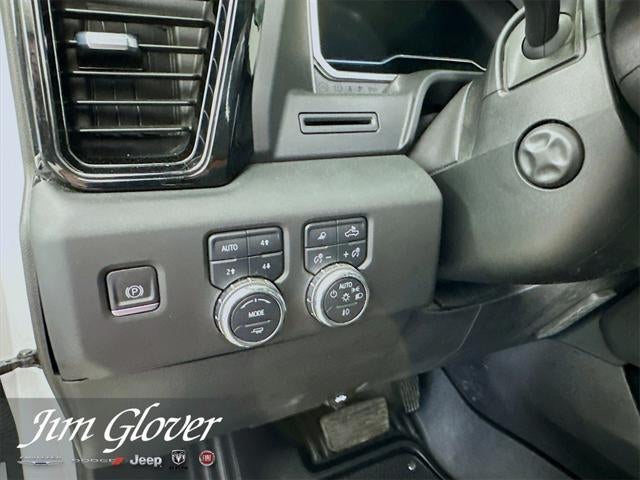 2023 GMC Sierra 1500 4WD Crew Cab Short Box AT4