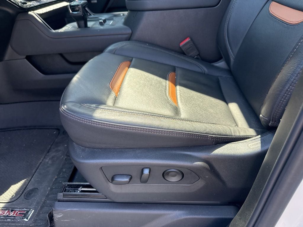 2025 GMC Sierra 1500 4WD Crew Cab Short Box AT4