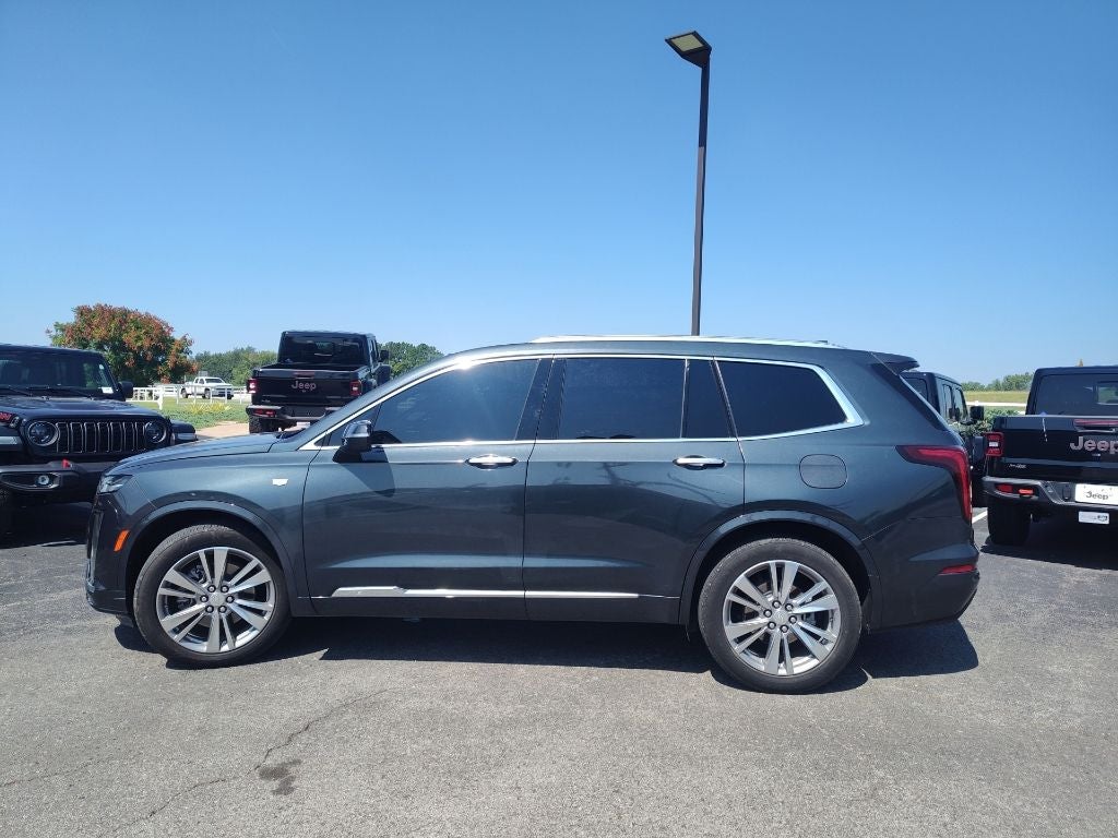 2023 Cadillac XT6 FWD Premium Luxury