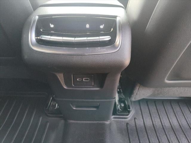 2023 Cadillac XT6 FWD Premium Luxury