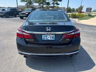 2017 Honda Accord EX-L w/Navigation and Honda Sensing