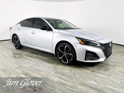 2023 Nissan Altima SR FWD