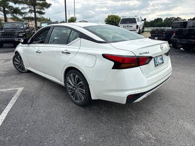 2024 Nissan Altima SL FWD