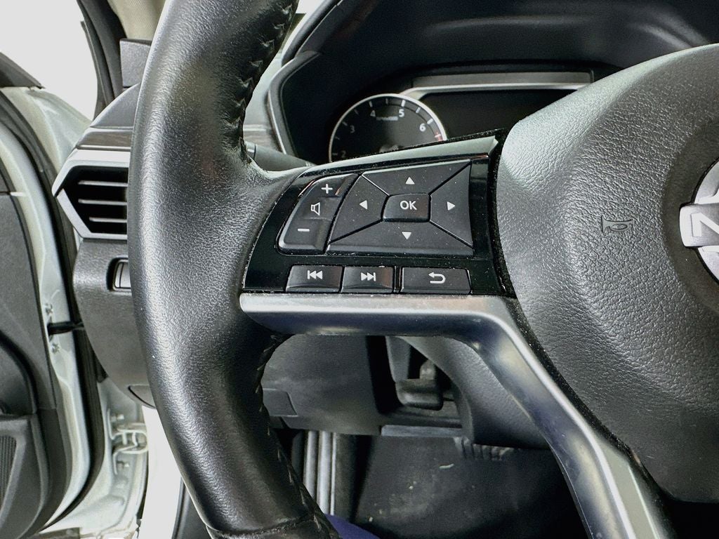 2024 Nissan Altima SL FWD