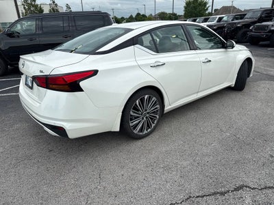 2024 Nissan Altima SL FWD