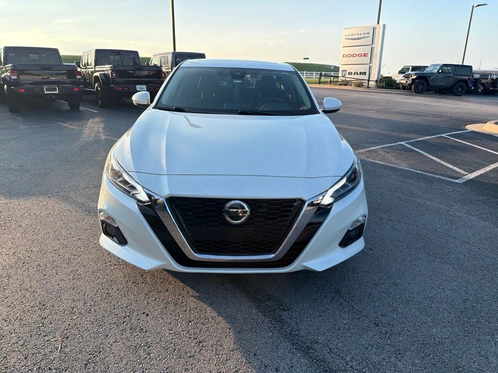 2022 Nissan Altima SL FWD