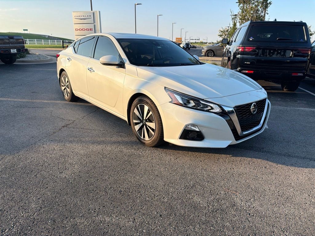 2022 Nissan Altima SL FWD