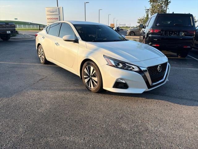 2022 Nissan Altima SL FWD