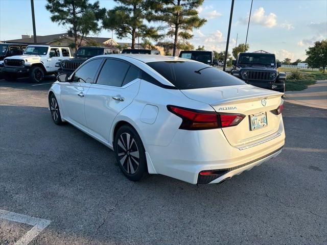 2022 Nissan Altima SL FWD