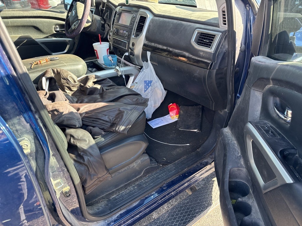 2017 Nissan Titan SV