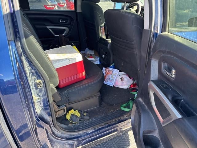 2017 Nissan Titan SV