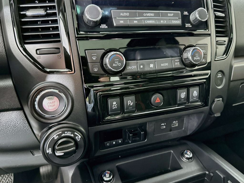 2023 Nissan Titan Crew Cab PRO-4X 4x4