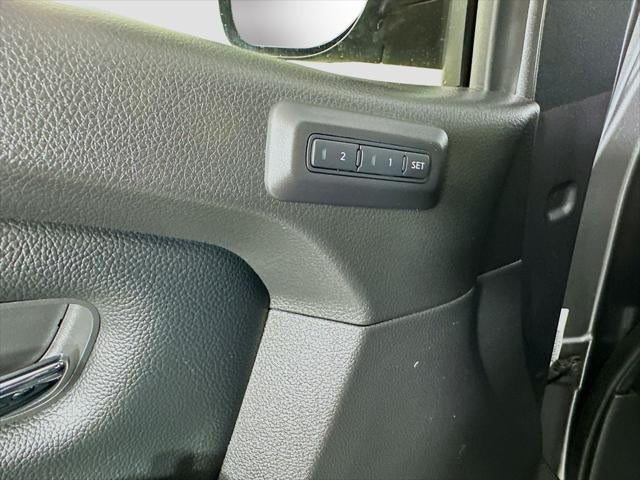 2023 Nissan Titan Crew Cab PRO-4X 4x4