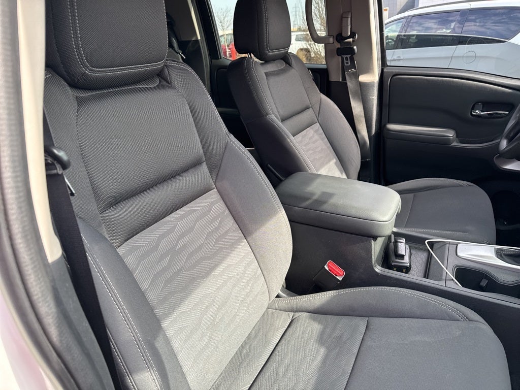 2023 Nissan Frontier Crew Cab SV 4x4