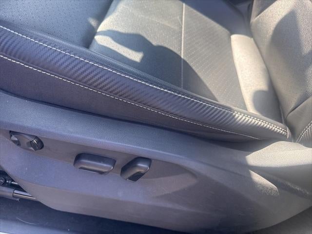 2021 Volkswagen Atlas Cross Sport 3.6L V6 SE w/Technology R-Line