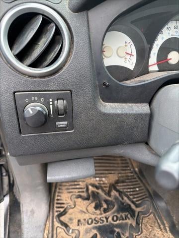 2007 Mitsubishi Raider LS