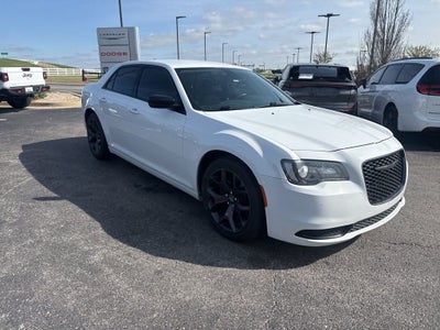 2021 Chrysler 300 Touring