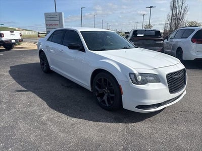 2021 Chrysler 300 Touring