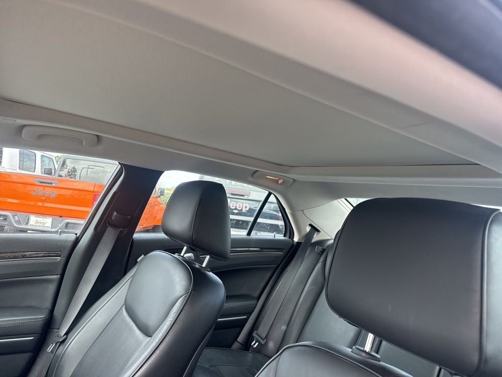 2021 Chrysler 300 Touring L