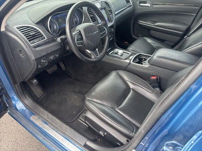 2021 Chrysler 300 Touring L