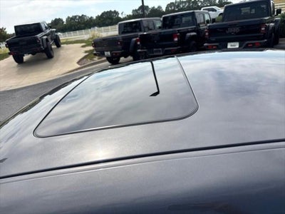 2013 Dodge Challenger SXT Plus
