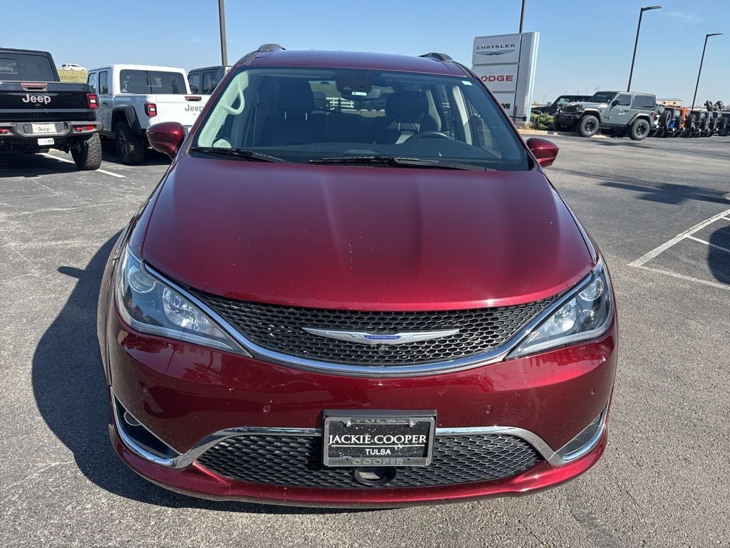 2020 Chrysler Pacifica Touring L