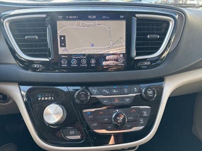 2020 Chrysler Pacifica Touring L