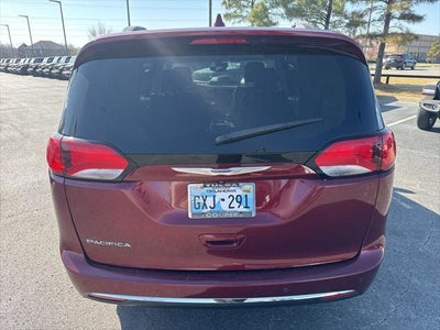 2020 Chrysler Pacifica Touring L