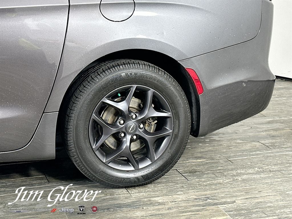 2020 Chrysler Pacifica Touring L Plus