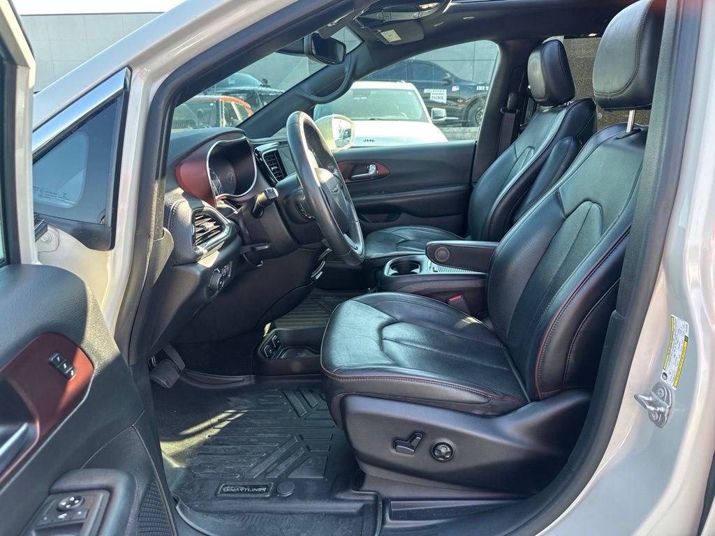 2020 Chrysler Pacifica 35th Anniversary Limited