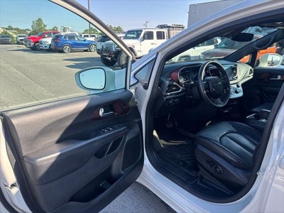 2020 Chrysler Pacifica 35th Anniversary Limited