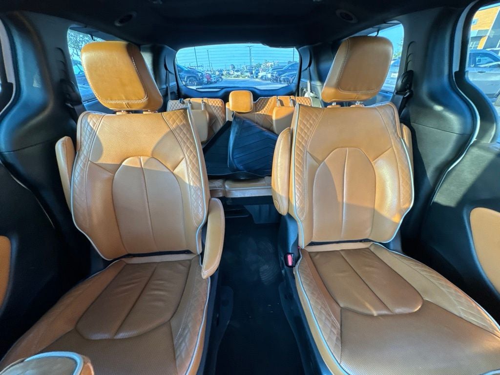 2023 Chrysler Pacifica Hybrid Pinnacle