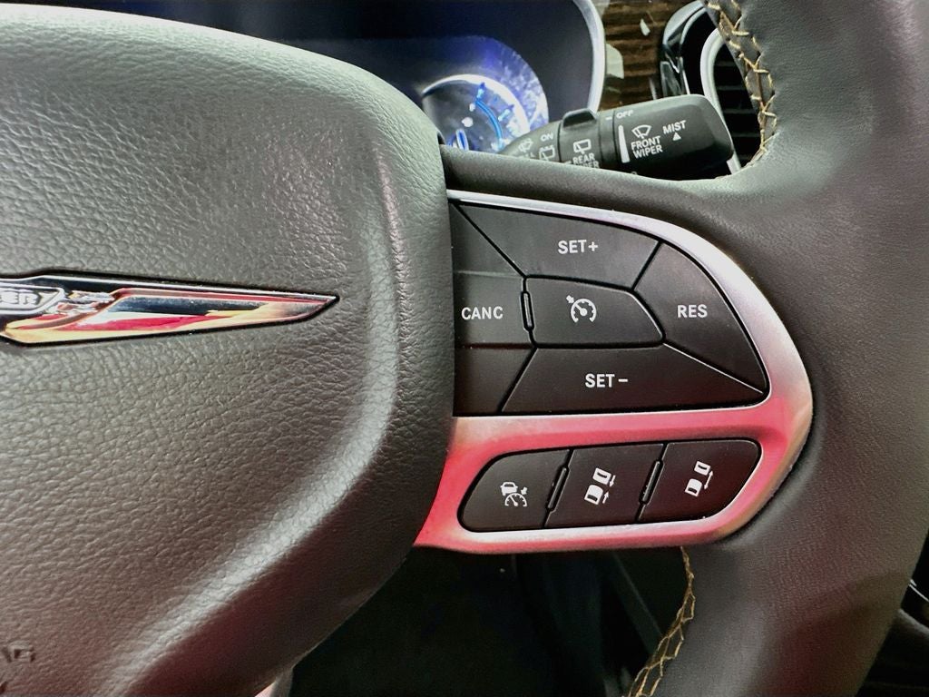 2023 Chrysler Pacifica Hybrid Pinnacle