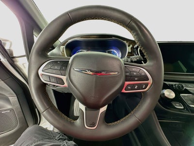 2023 Chrysler Pacifica Hybrid Pinnacle