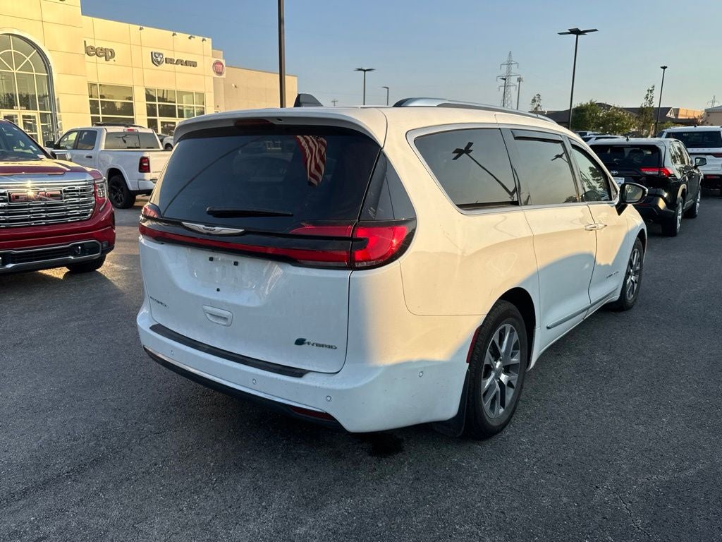 2023 Chrysler Pacifica Hybrid Pinnacle