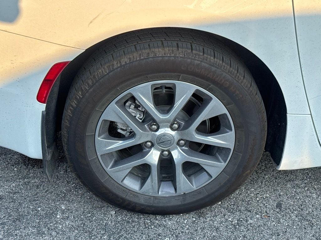 2023 Chrysler Pacifica Hybrid Pinnacle