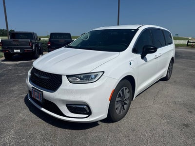 2024 Chrysler Pacifica Hybrid Select