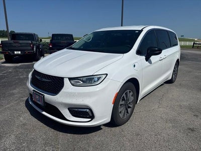 2024 Chrysler Pacifica Hybrid Select