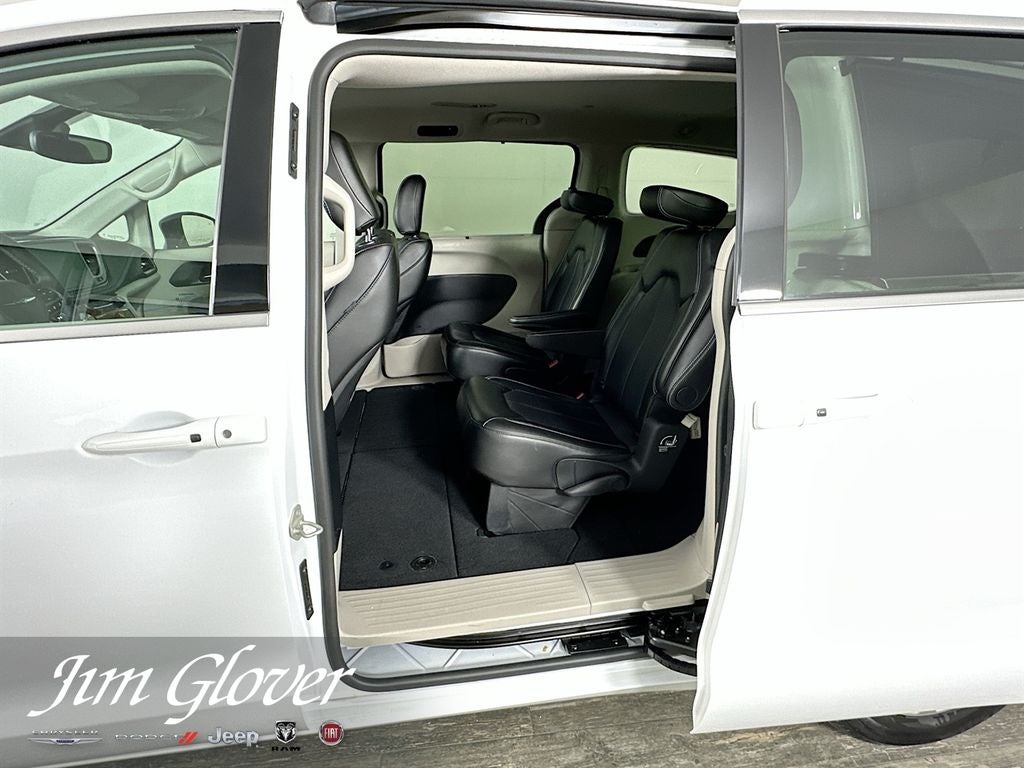 2024 Chrysler Pacifica Touring L AWD